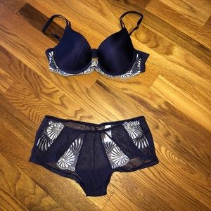 Wacoal bra lingerie set, like new, worn once